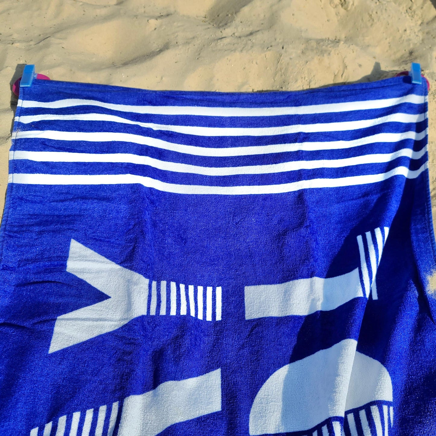 3D Printed Beach Towel Holder – Wind-Proof Towel Clip for Sand or Pebbles
