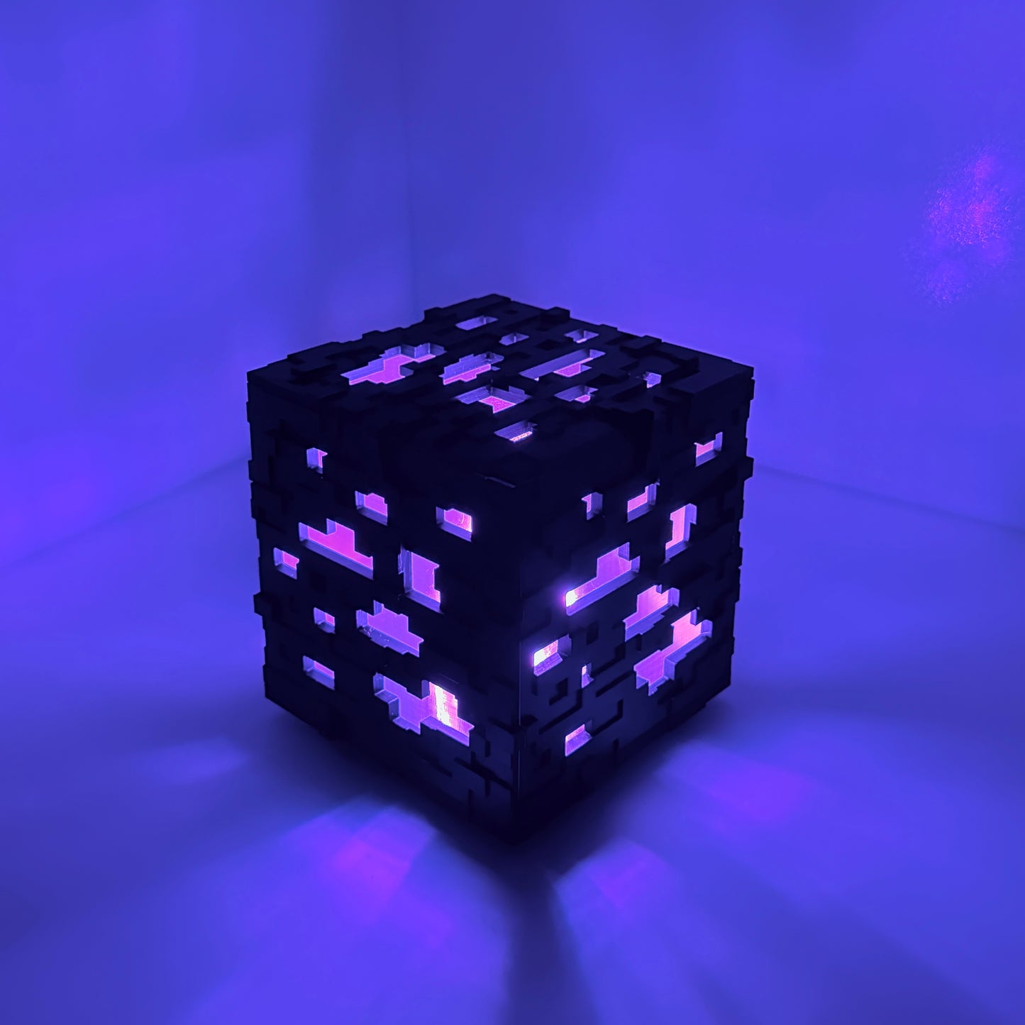 Pixel Ore Block Lamp – 3D Minecraft-Inspired