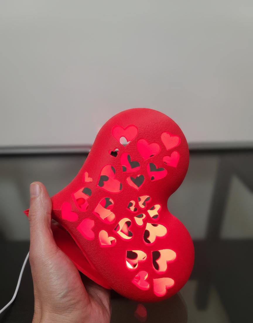 3D Printed Red Heart Lamp – Dimmable USB Valentine's Day Decor