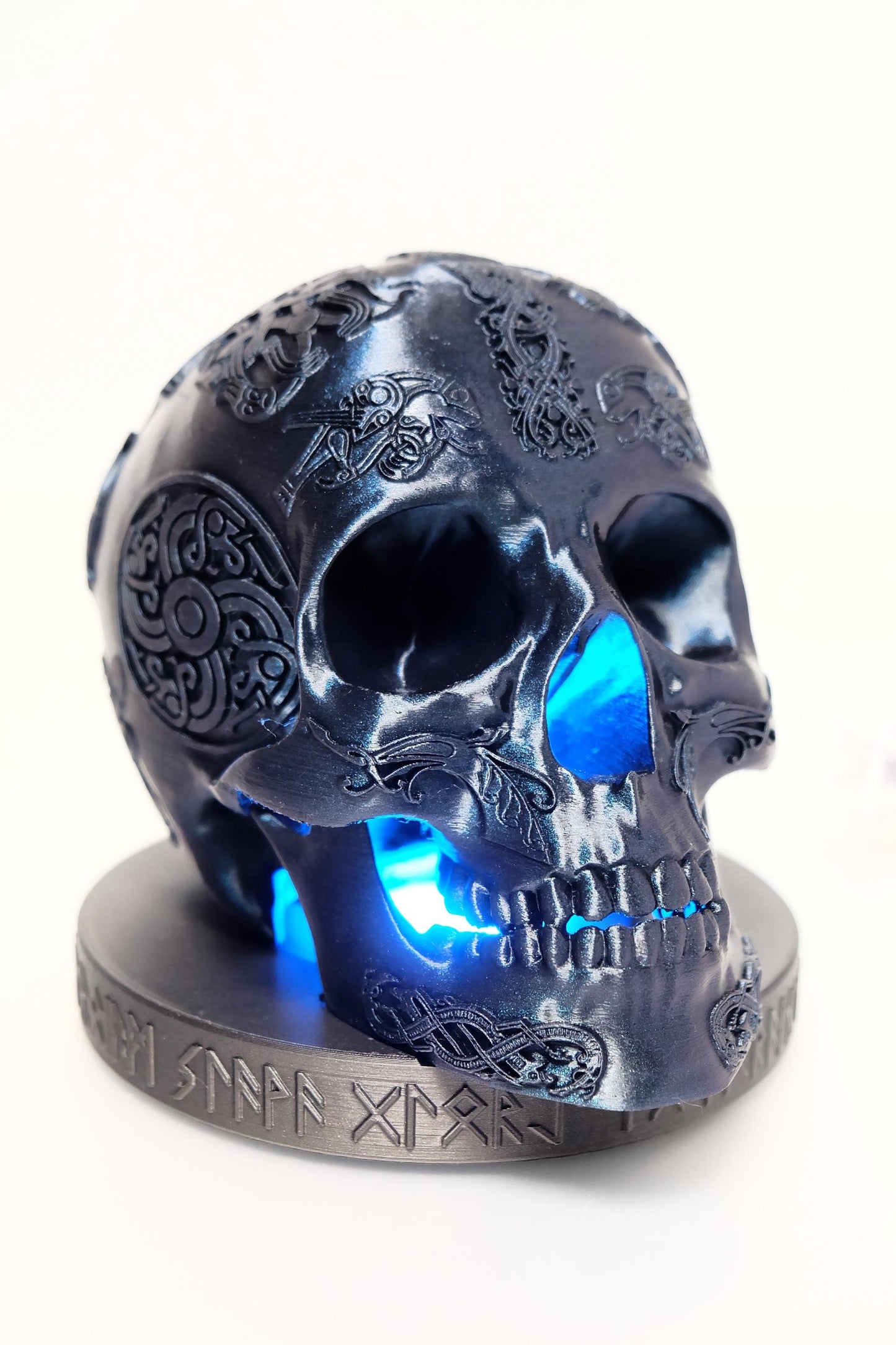 Viking Skull LED Lamp, Nordic Skull Light, Rune Engraved Skull, Fantasy Desk Lamp, Unique Gift for Him, Ambient Light