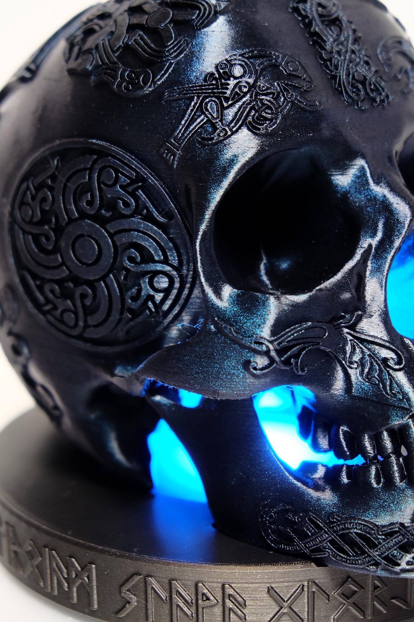Viking Skull LED Lamp, Nordic Skull Light, Rune Engraved Skull, Fantasy Desk Lamp, Unique Gift for Him, Ambient Light